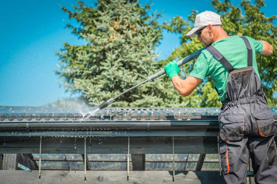 High-Pressure Roof Washing
